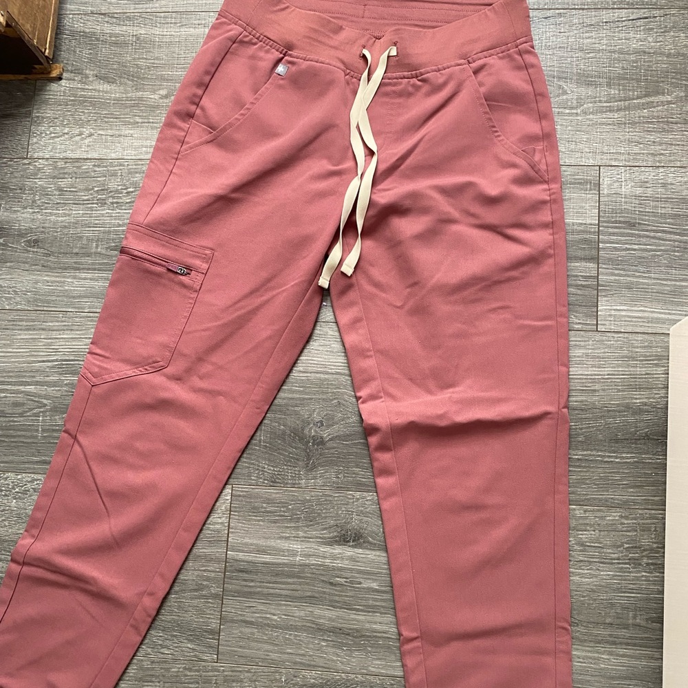 Jogger scrub pants